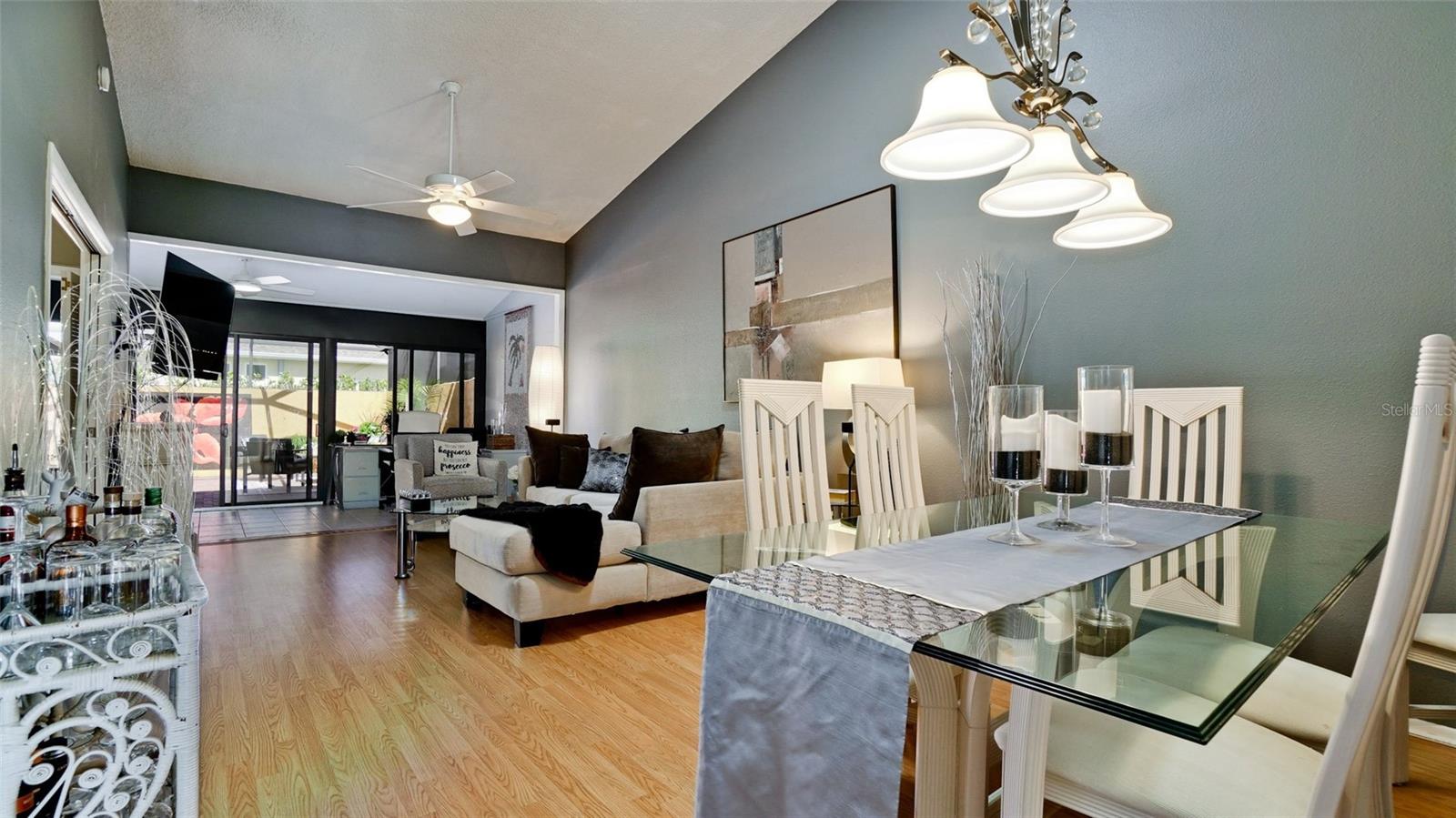 Image 9 of 49 For 4527 Park Lake Terrace N