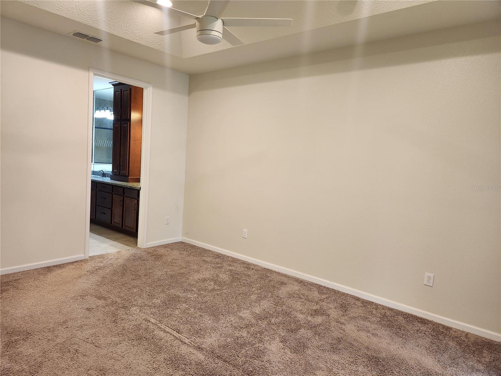 Image 17 of 38 For 3668 Fescue Lane