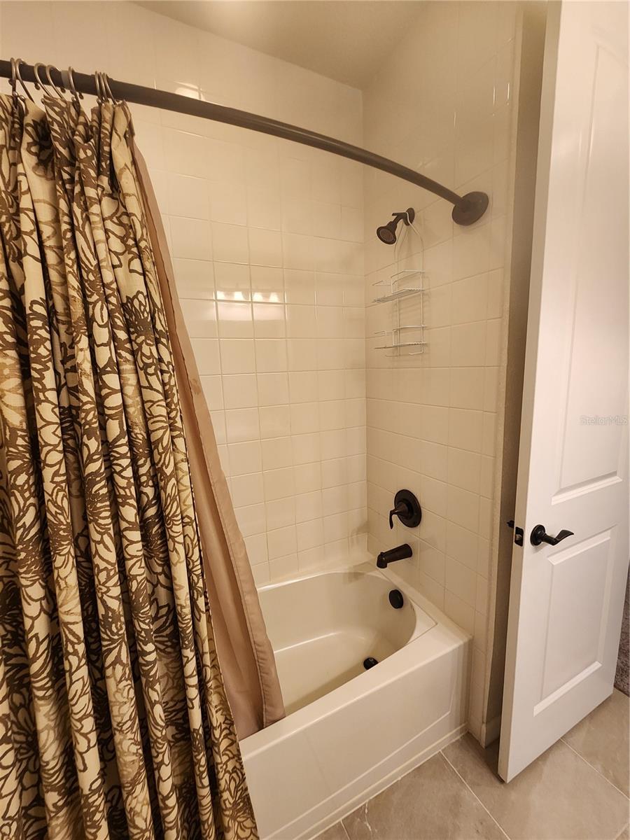 Image 29 of 38 For 3668 Fescue Lane