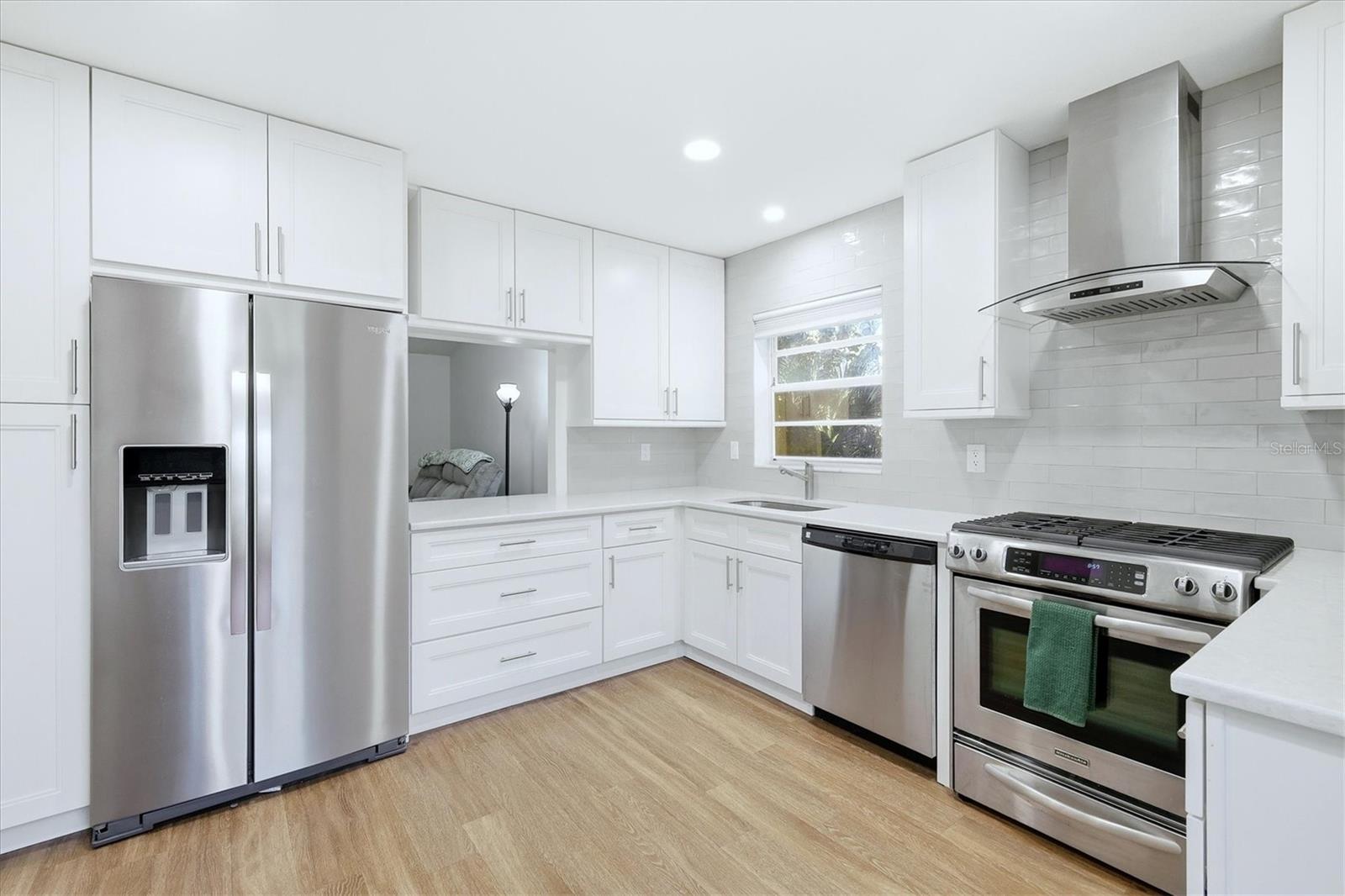 Image 12 of 44 For 4819 Village Gardens Drive 110