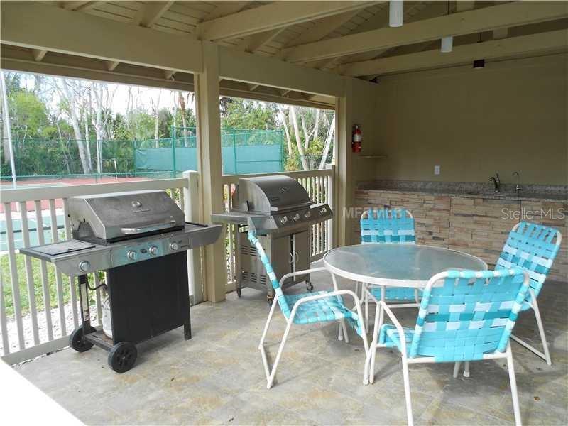 Image 28 of 44 For 4819 Village Gardens Drive 110