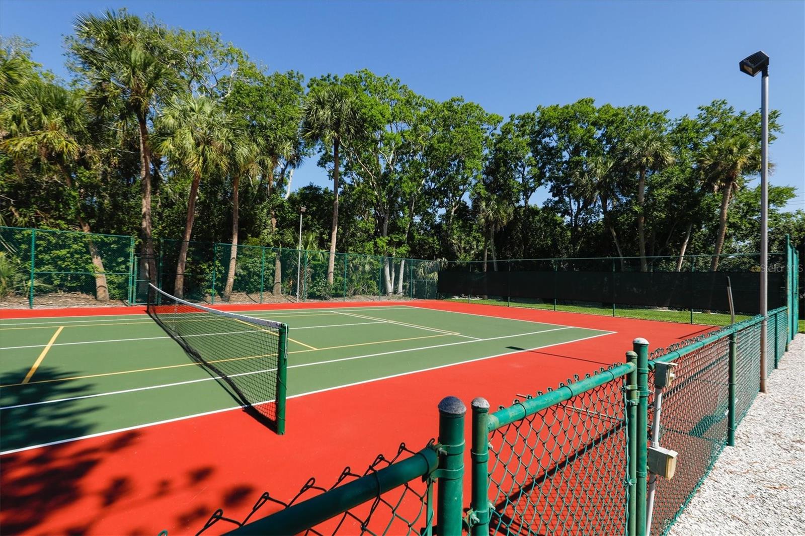 Image 39 of 44 For 4819 Village Gardens Drive 110