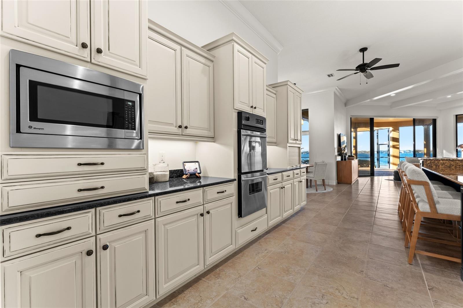 Image 25 of 94 For 4003 Hawk Island Drive