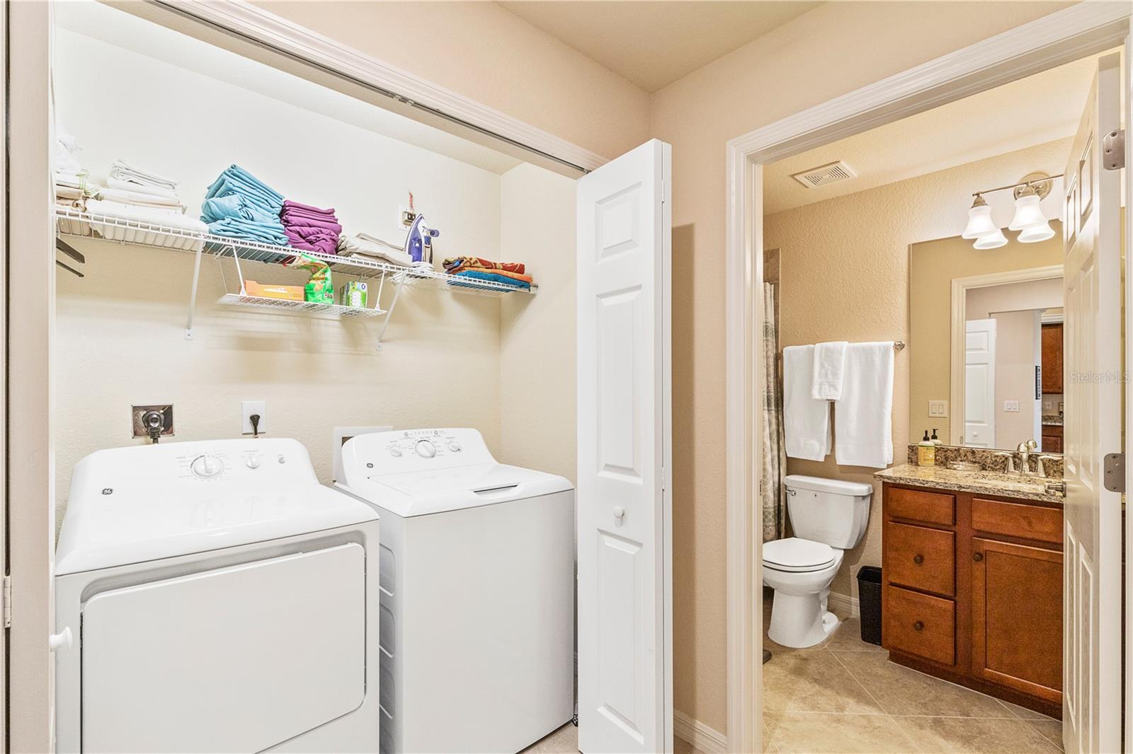 Image 21 of 47 For 5558 Palmer Circle 105