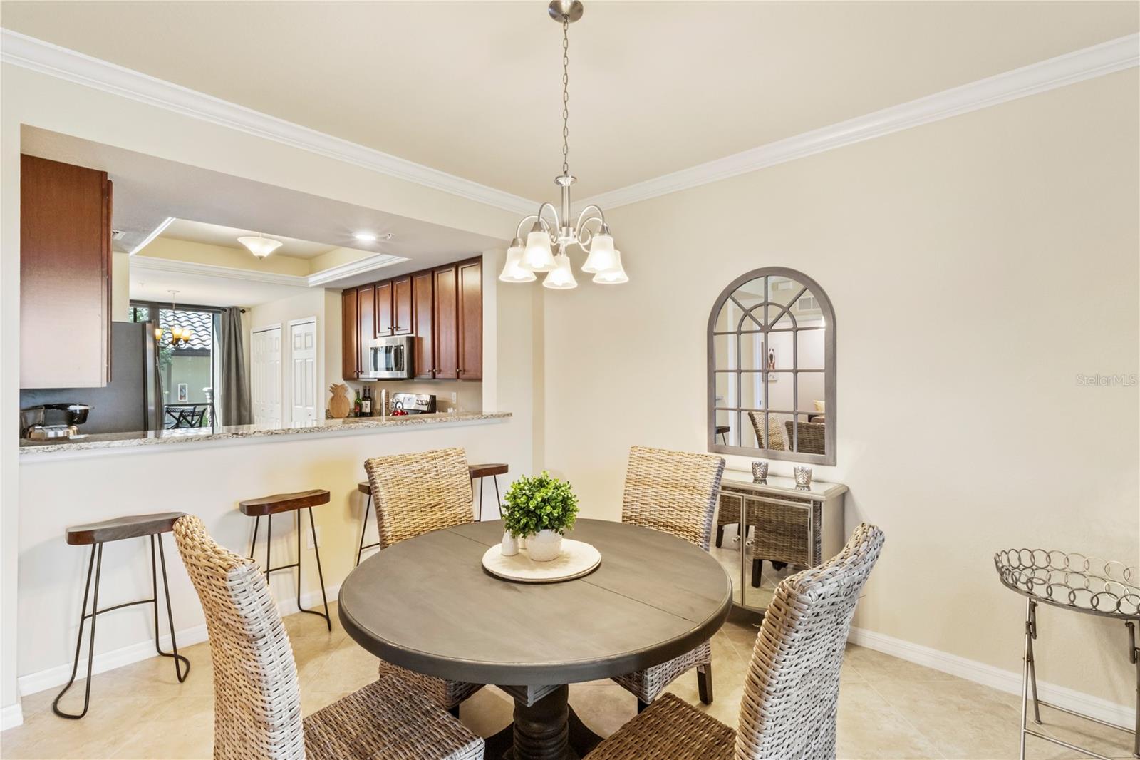 Image 9 of 47 For 5558 Palmer Circle 105