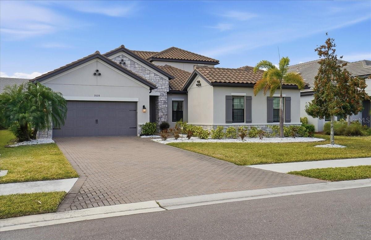 Image 4 of 73 For 2028 Woodleaf Hammock Court