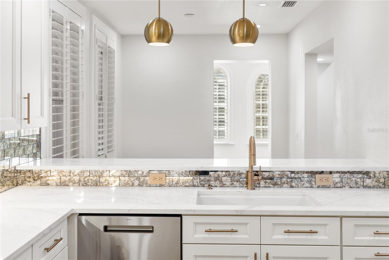 Image 14 of 71 For 1221 Palm Avenue 106-107