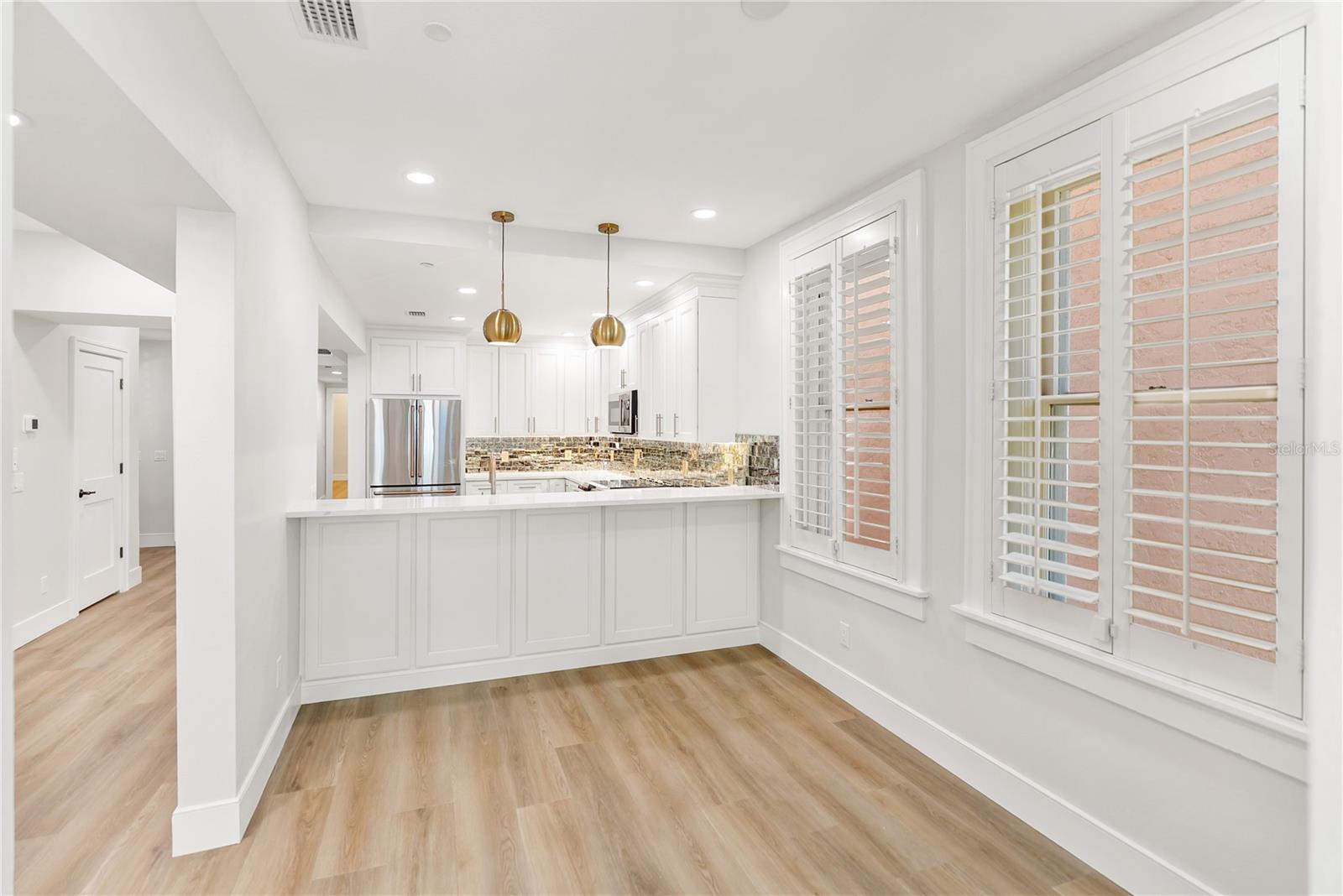 Image 21 of 71 For 1221 Palm Avenue 106-107