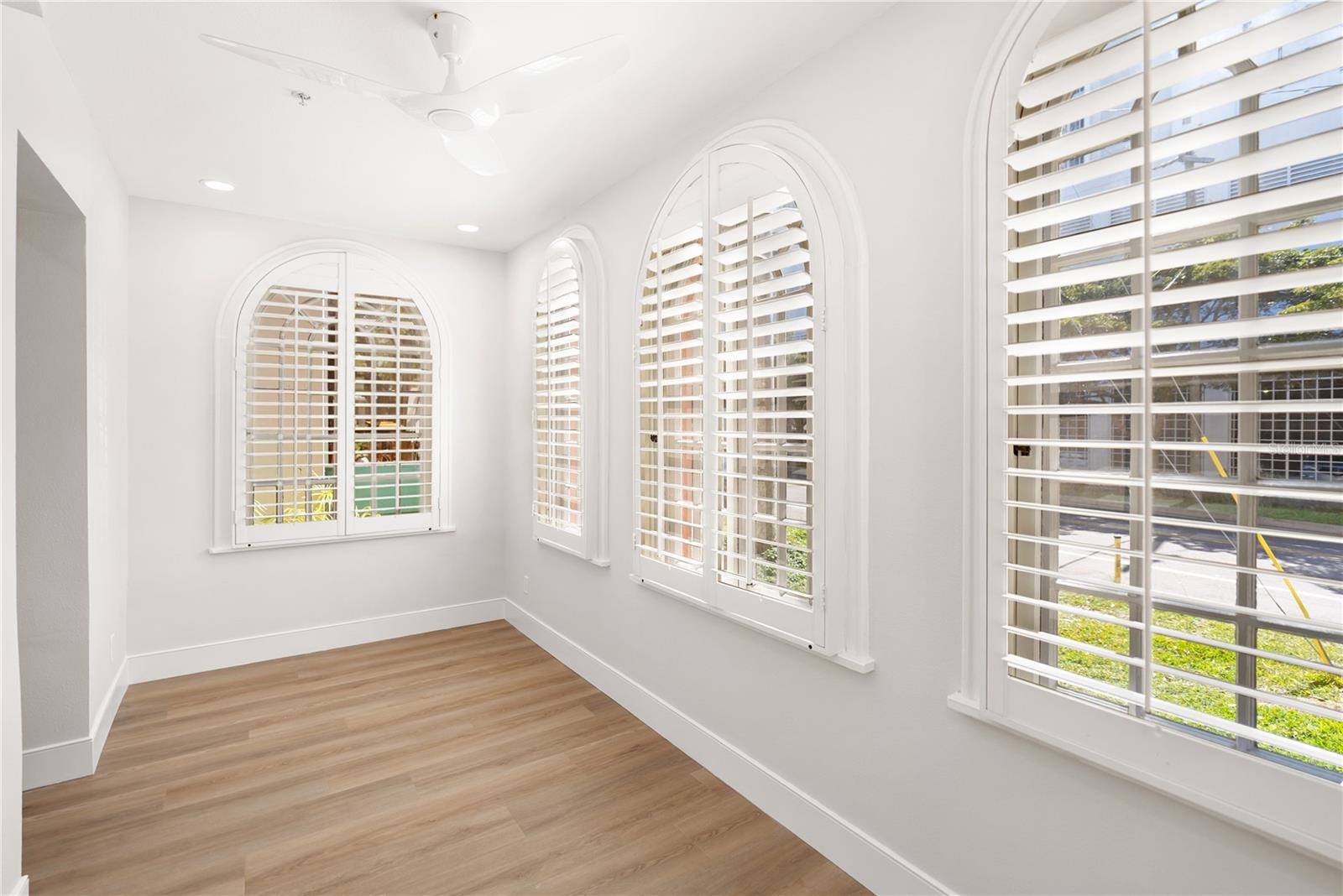 Image 23 of 71 For 1221 Palm Avenue 106-107