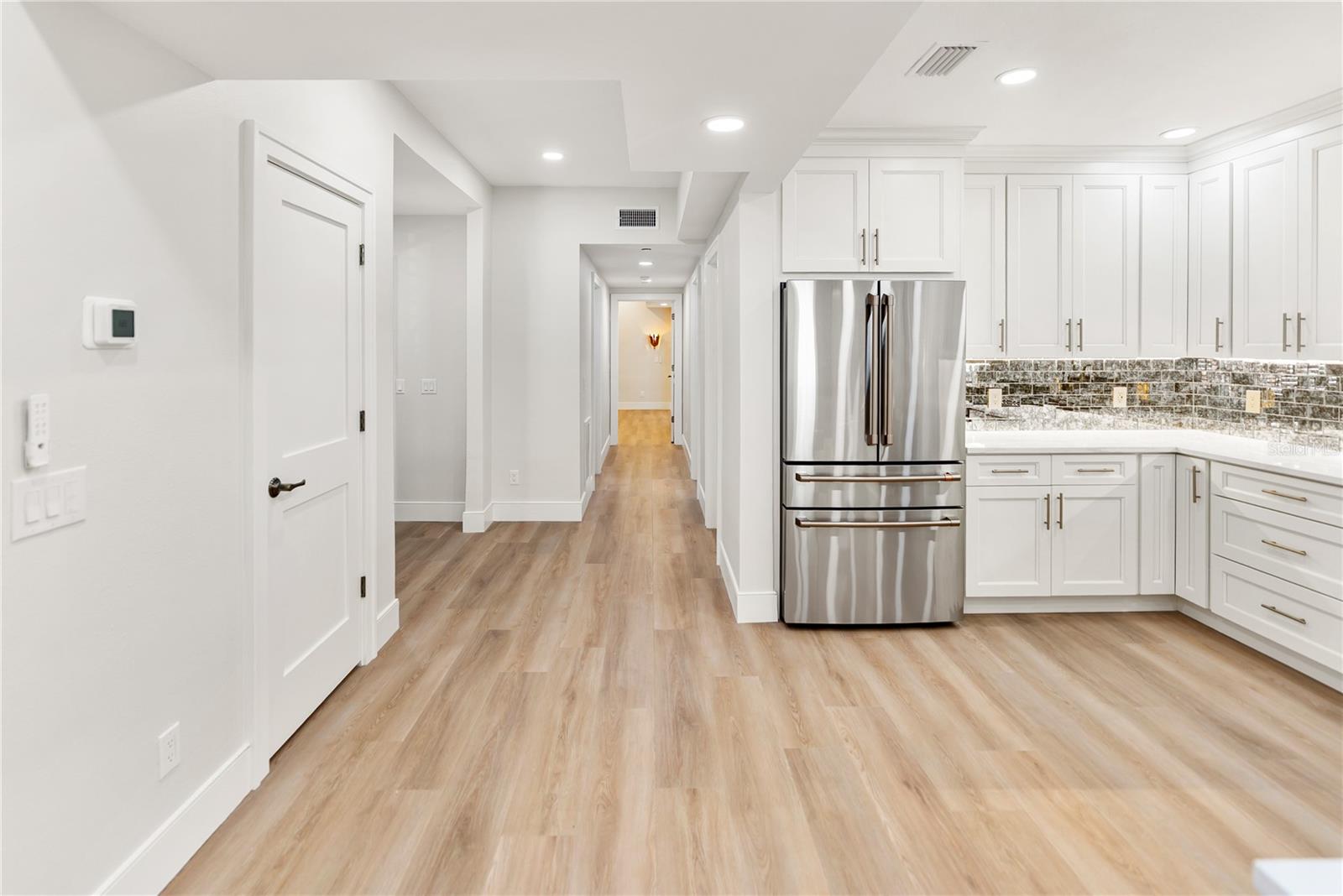 Image 26 of 71 For 1221 Palm Avenue 106-107