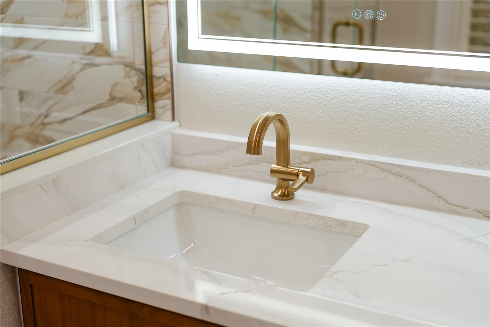 Image 40 of 71 For 1221 Palm Avenue 106-107