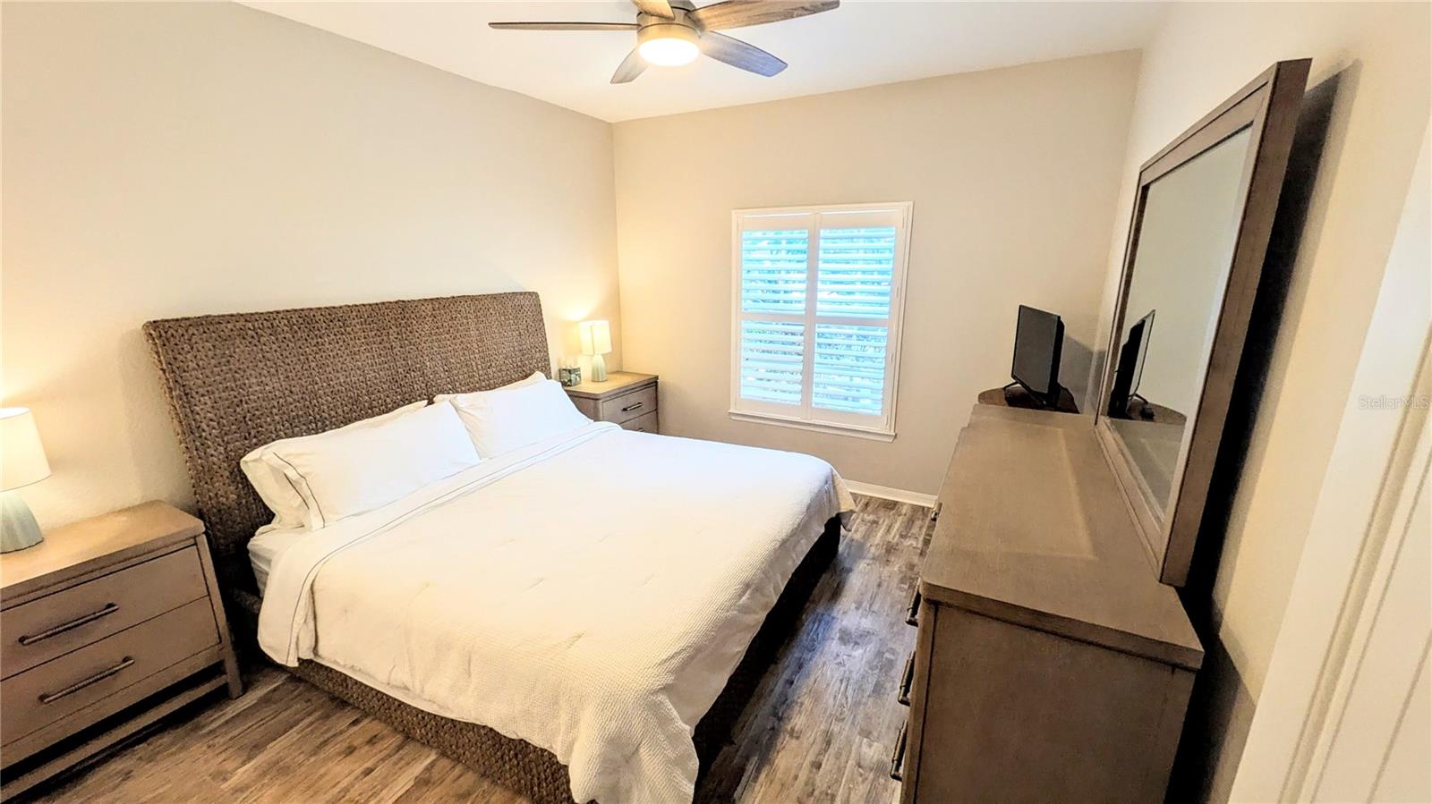 Image 10 of 34 For 5174 Northridge Road 108