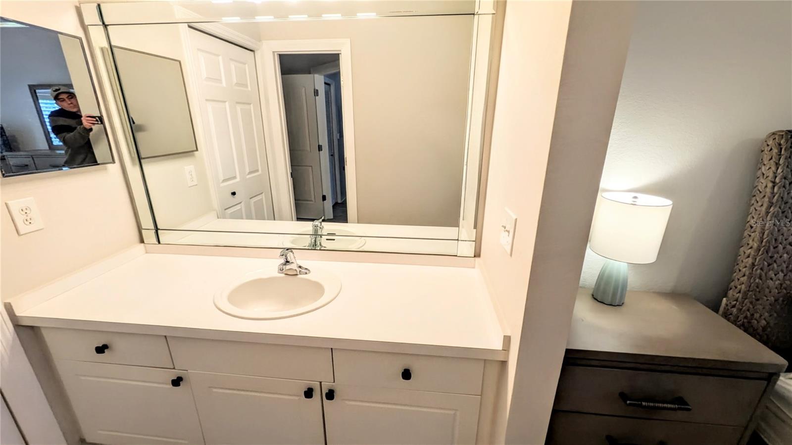 Image 13 of 34 For 5174 Northridge Road 108