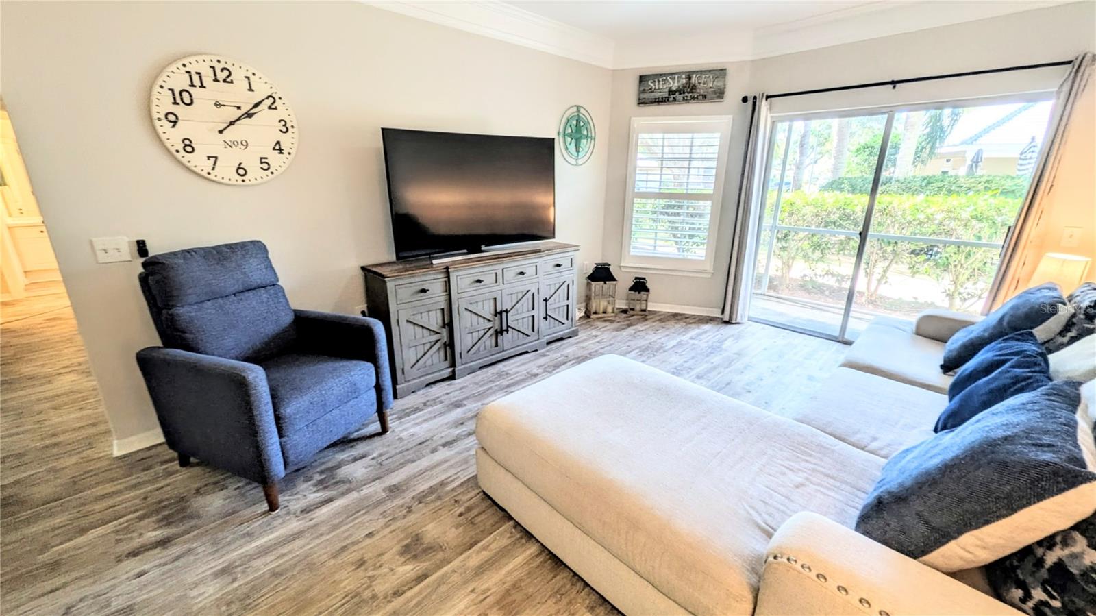 Image 3 of 34 For 5174 Northridge Road 108