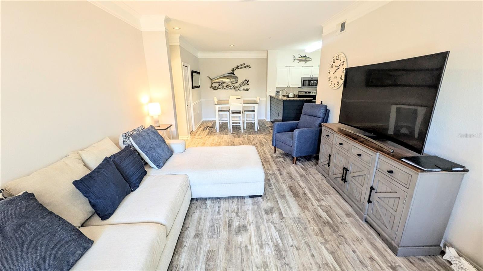 Image 5 of 34 For 5174 Northridge Road 108