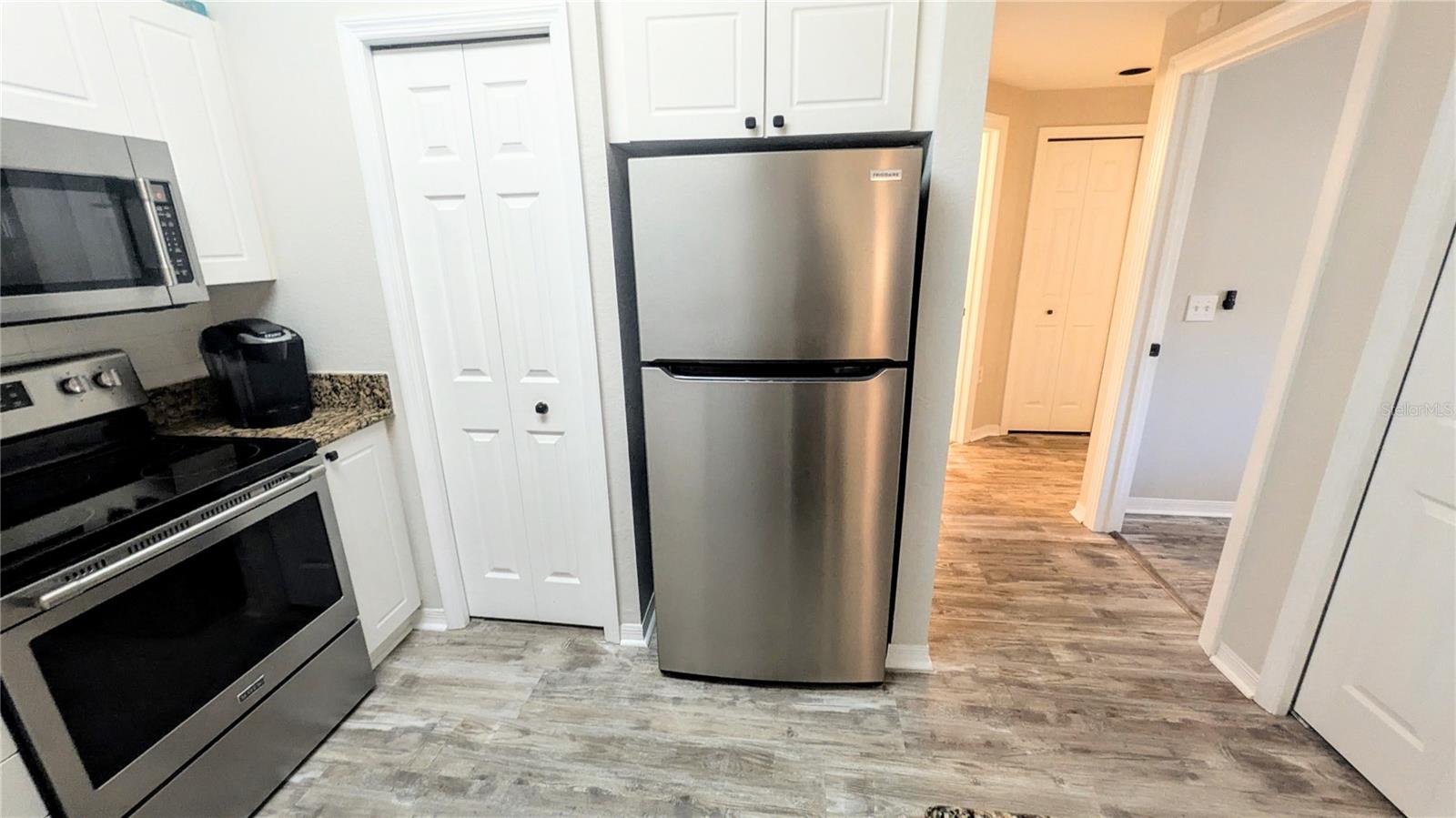 Image 9 of 34 For 5174 Northridge Road 108