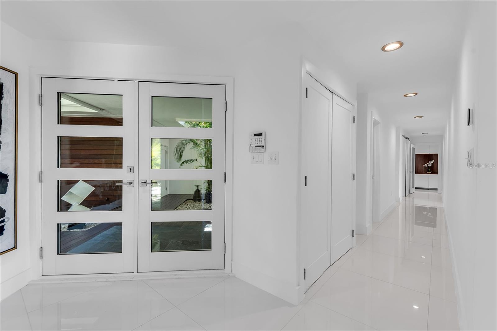 Image 13 of 40 For 1306 Lake Shore Drive