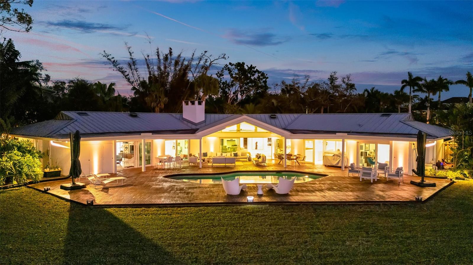 Image 3 of 40 For 1306 Lake Shore Drive