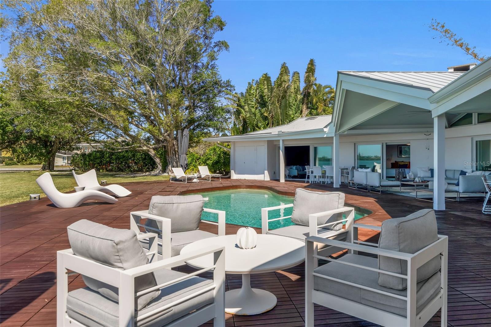 Image 33 of 40 For 1306 Lake Shore Drive