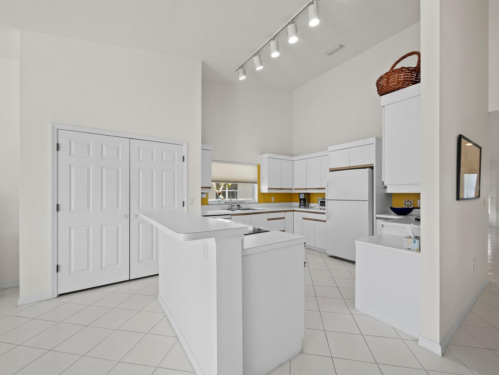 Image 13 of 40 For 3459 Byron Lane