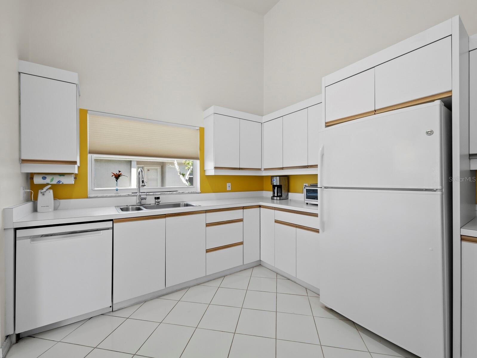 Image 14 of 40 For 3459 Byron Lane