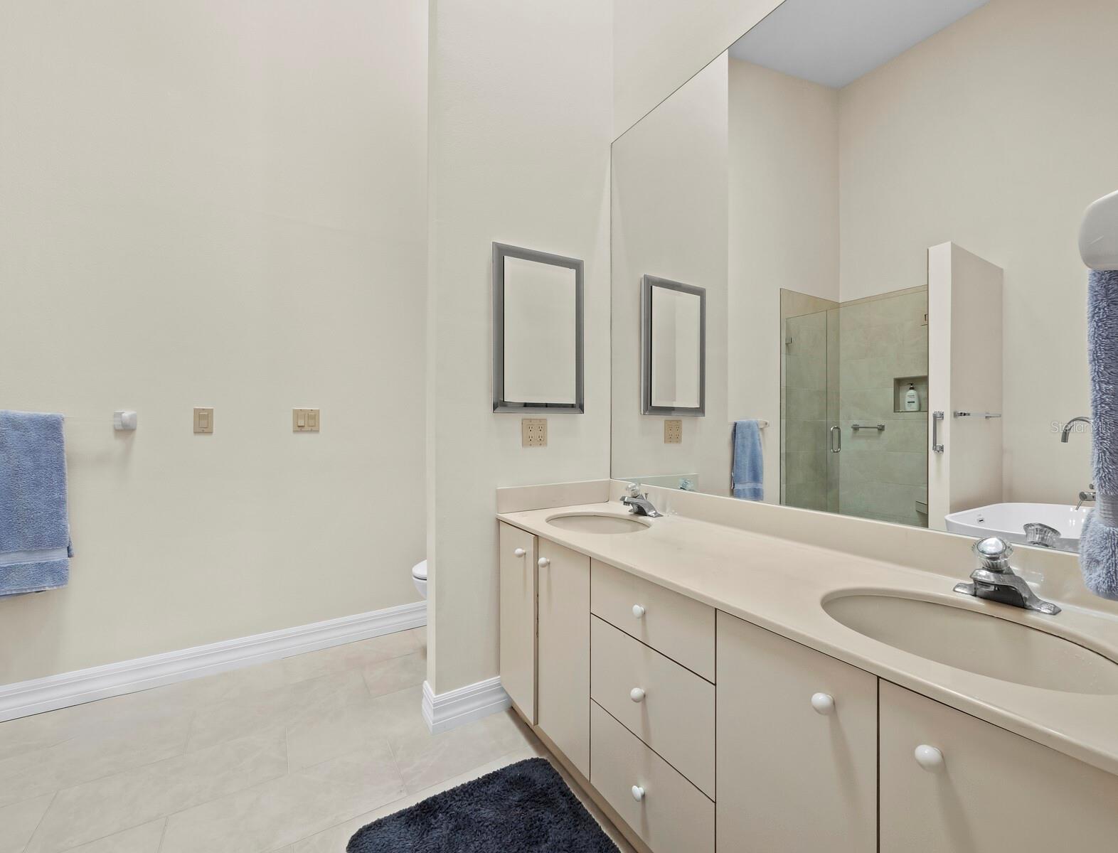 Image 16 of 40 For 3459 Byron Lane