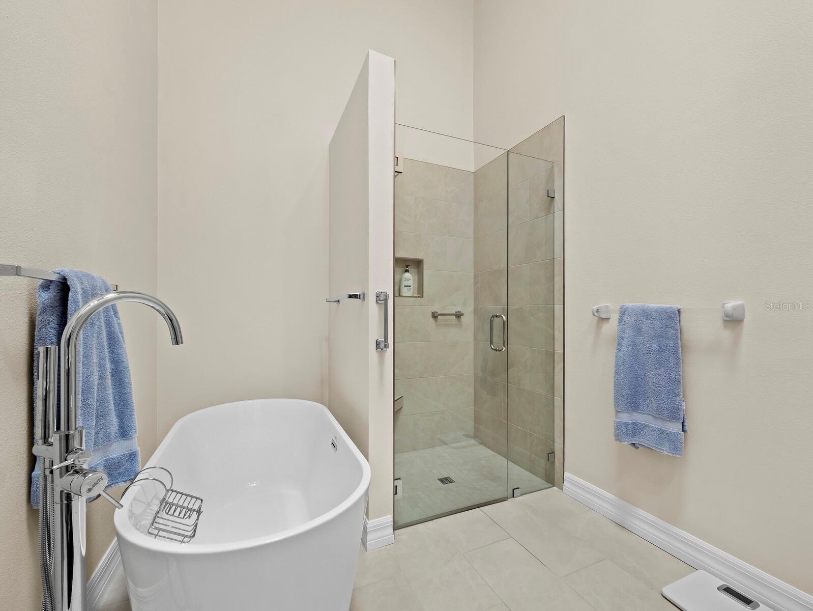 Image 17 of 40 For 3459 Byron Lane