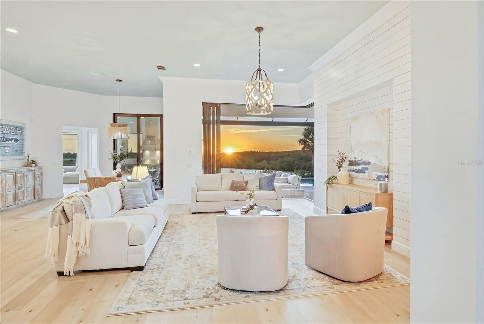 Image 11 of 51 For 1617 Channelside Place