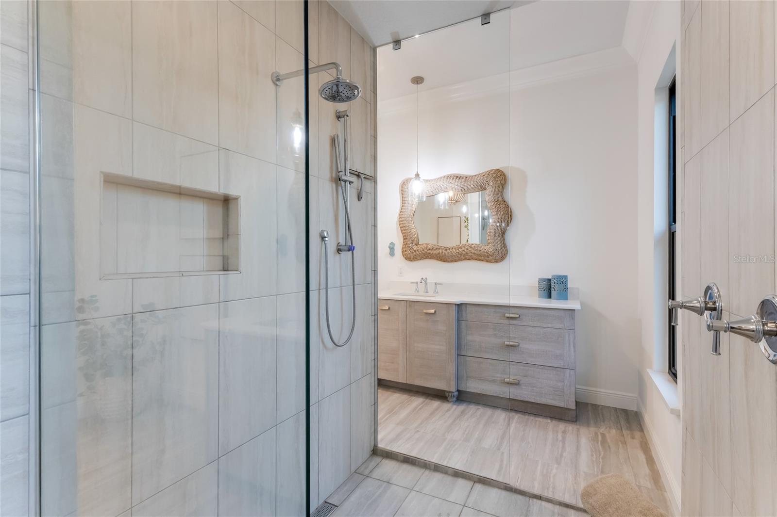 Image 17 of 51 For 1617 Channelside Place