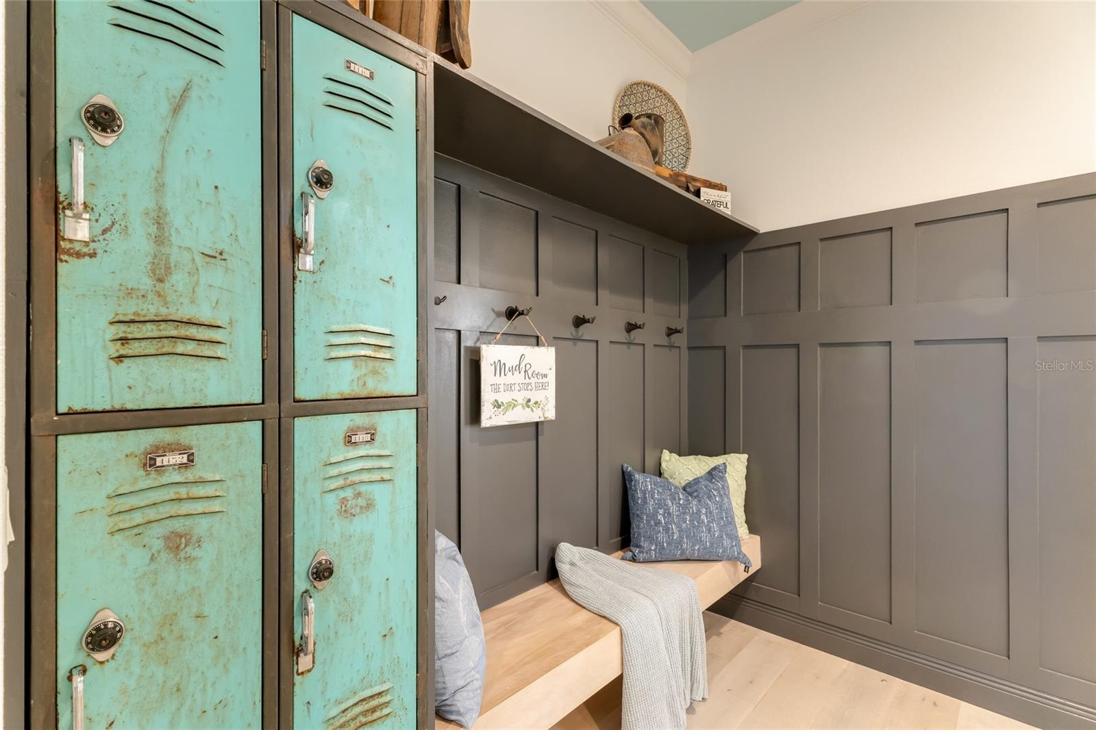 Image 18 of 51 For 1617 Channelside Place