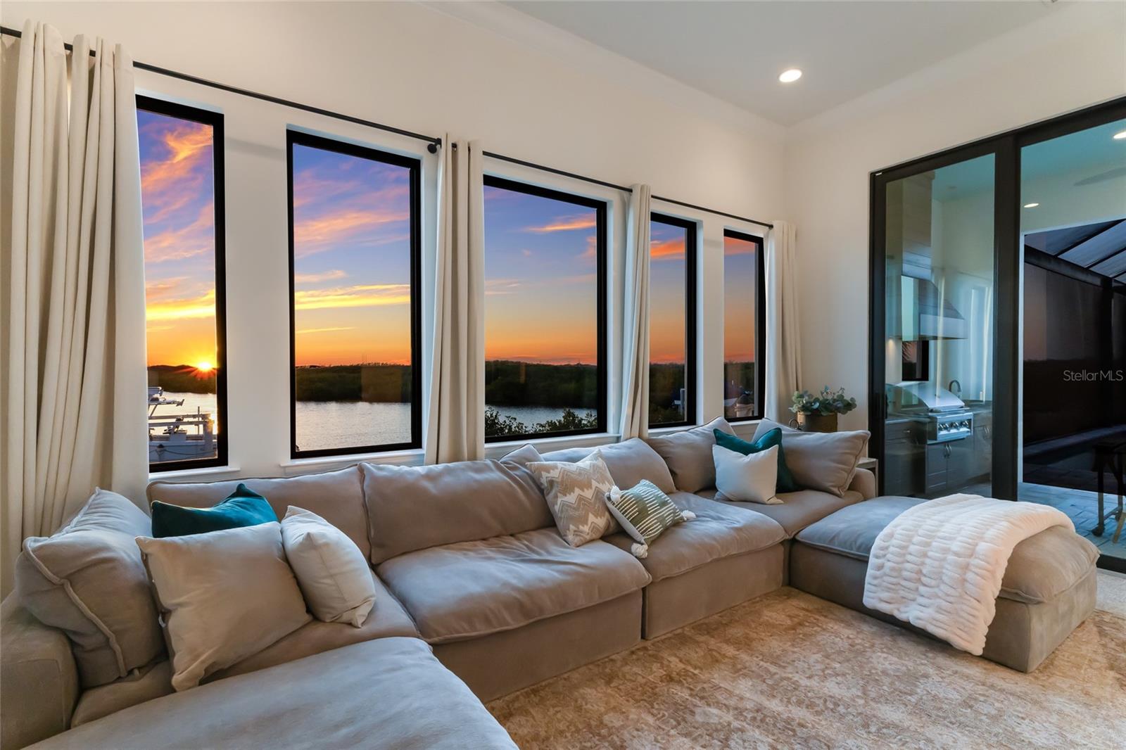 Image 22 of 51 For 1617 Channelside Place