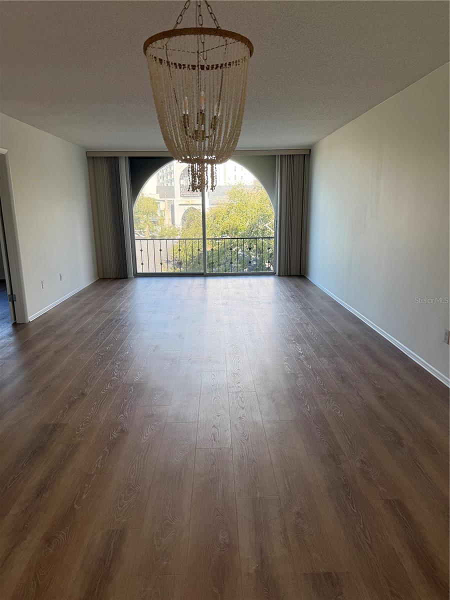 Image 2 of 45 For 301 Gulfstream Avenue 303