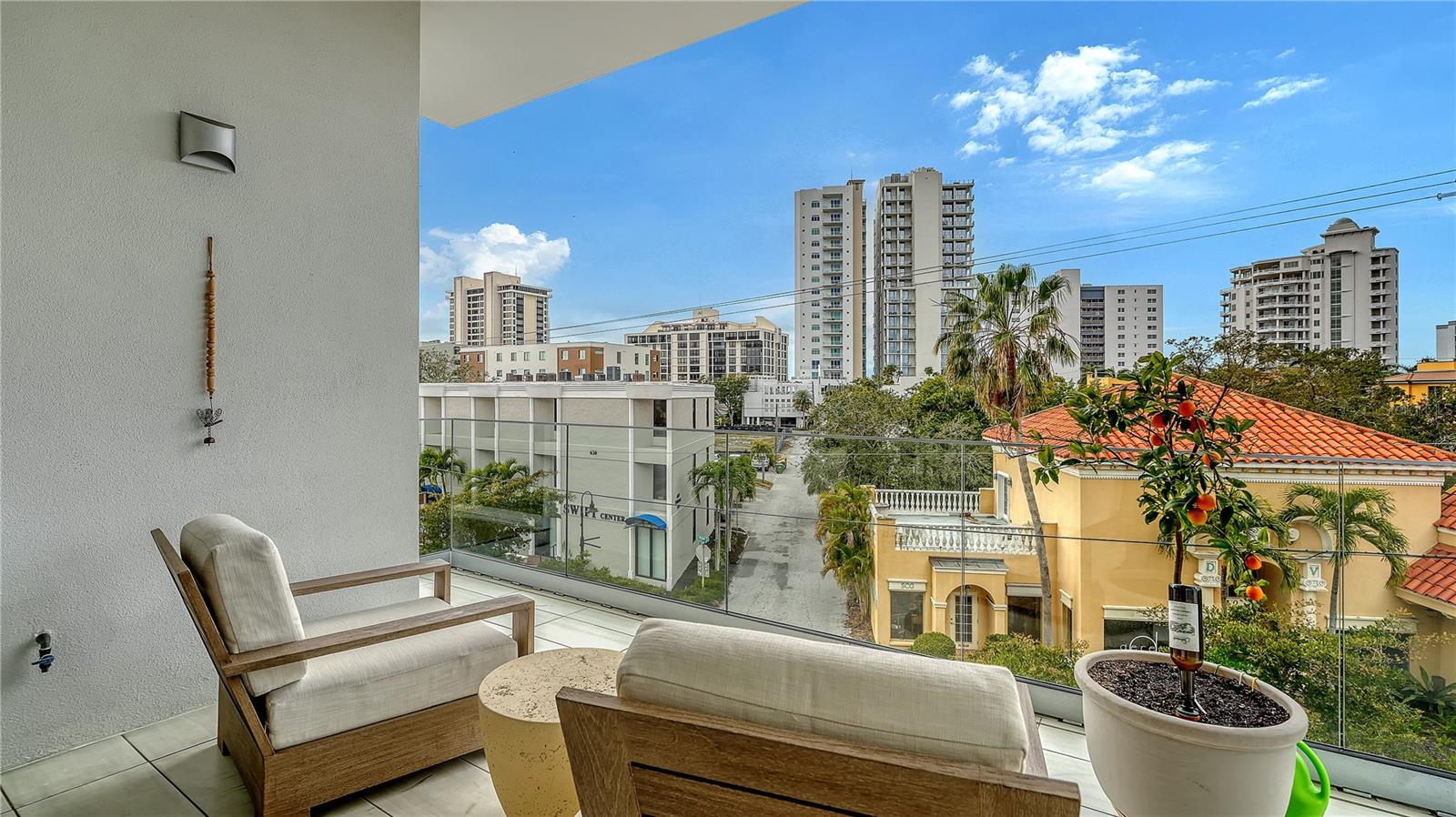 Image 36 of 48 For 635 Orange Avenue 301