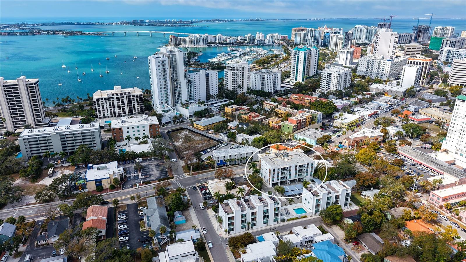 Image 4 of 48 For 635 Orange Avenue 301