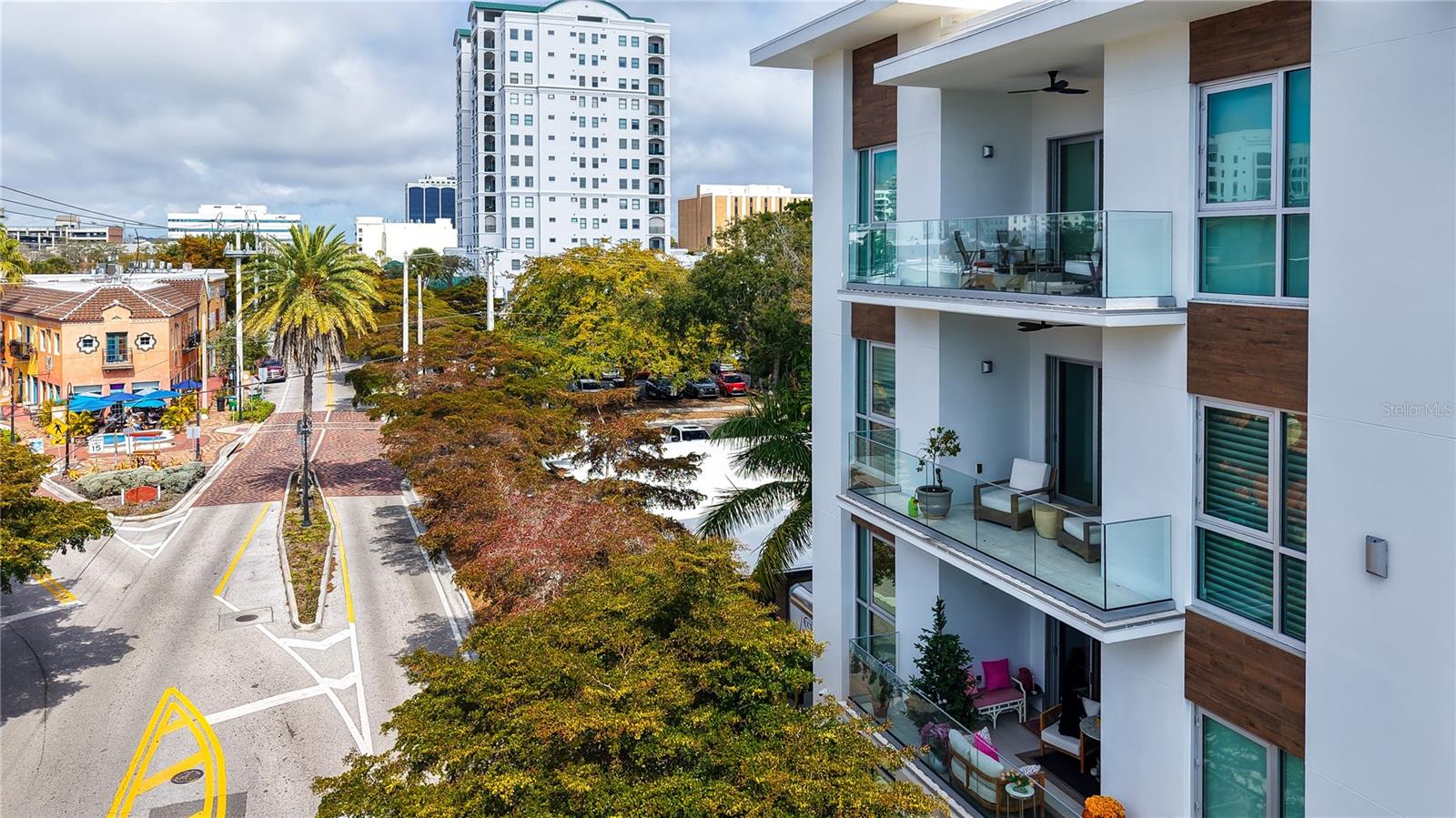 Image 42 of 48 For 635 Orange Avenue 301