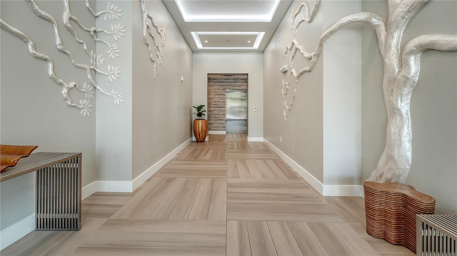 Image 8 of 48 For 635 Orange Avenue 301