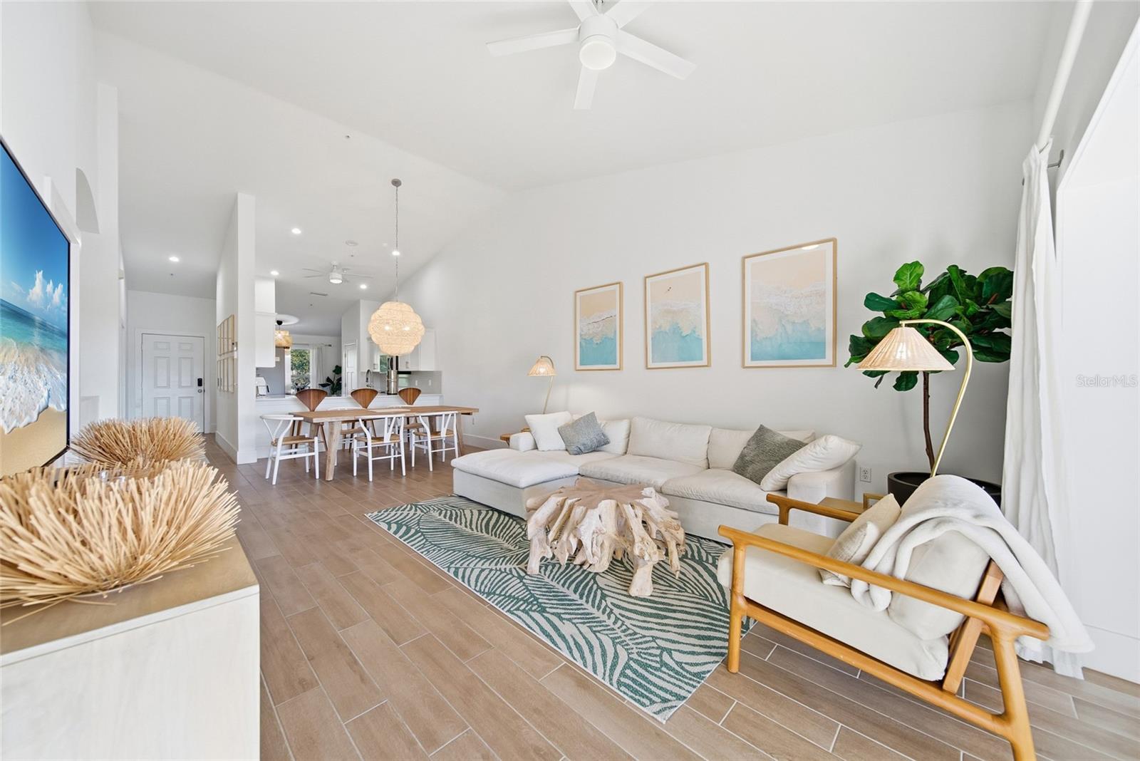 Image 11 of 41 For 5230 Hyland Hills Avenue 1325