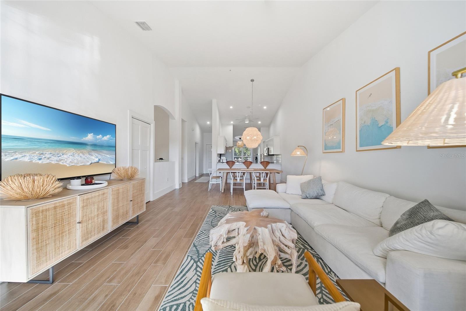 Image 12 of 41 For 5230 Hyland Hills Avenue 1325