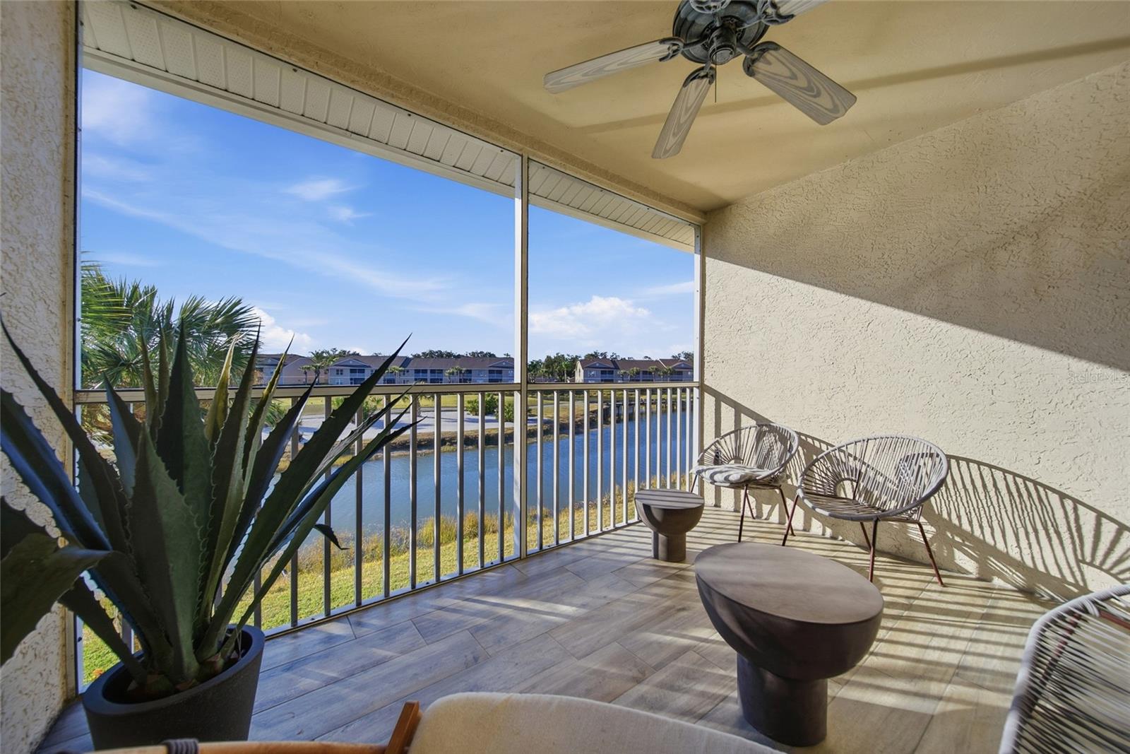 Image 16 of 41 For 5230 Hyland Hills Avenue 1325