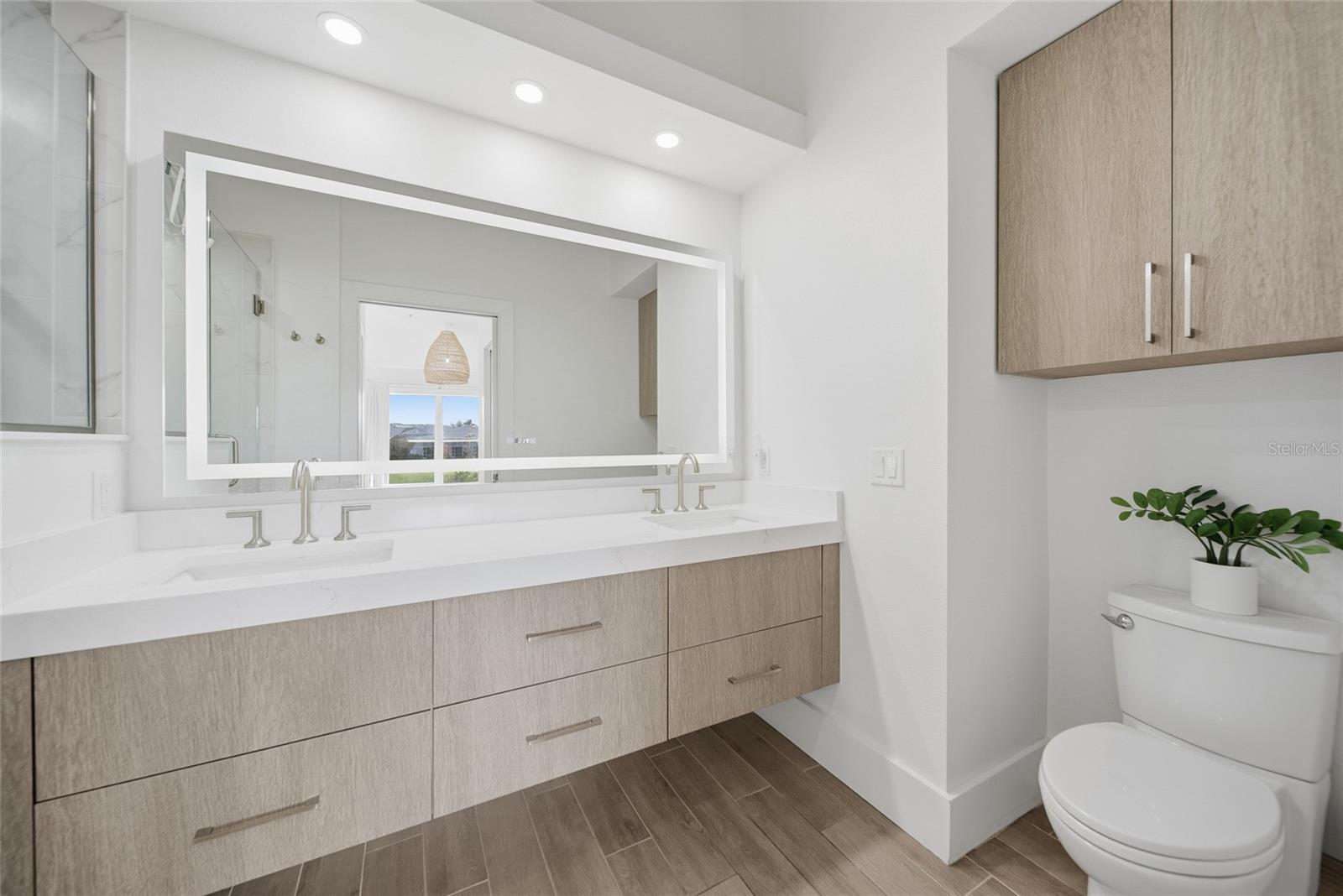 Image 20 of 41 For 5230 Hyland Hills Avenue 1325