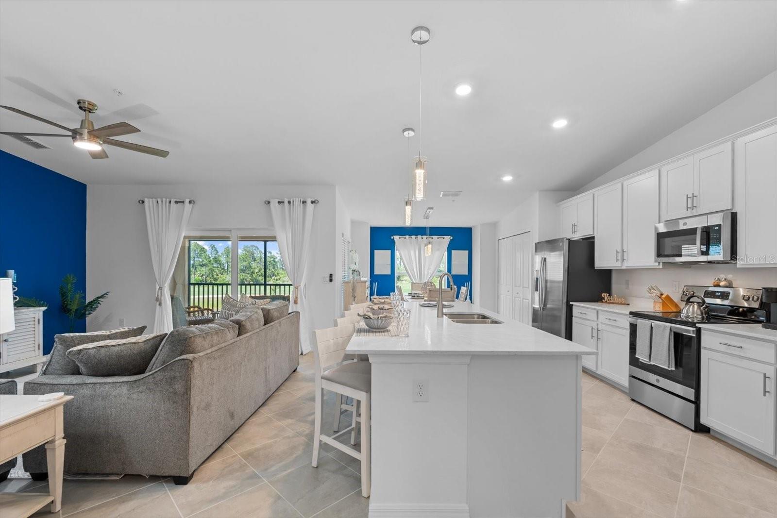 Image 7 of 62 For 12470 Wellen Golf Street 205