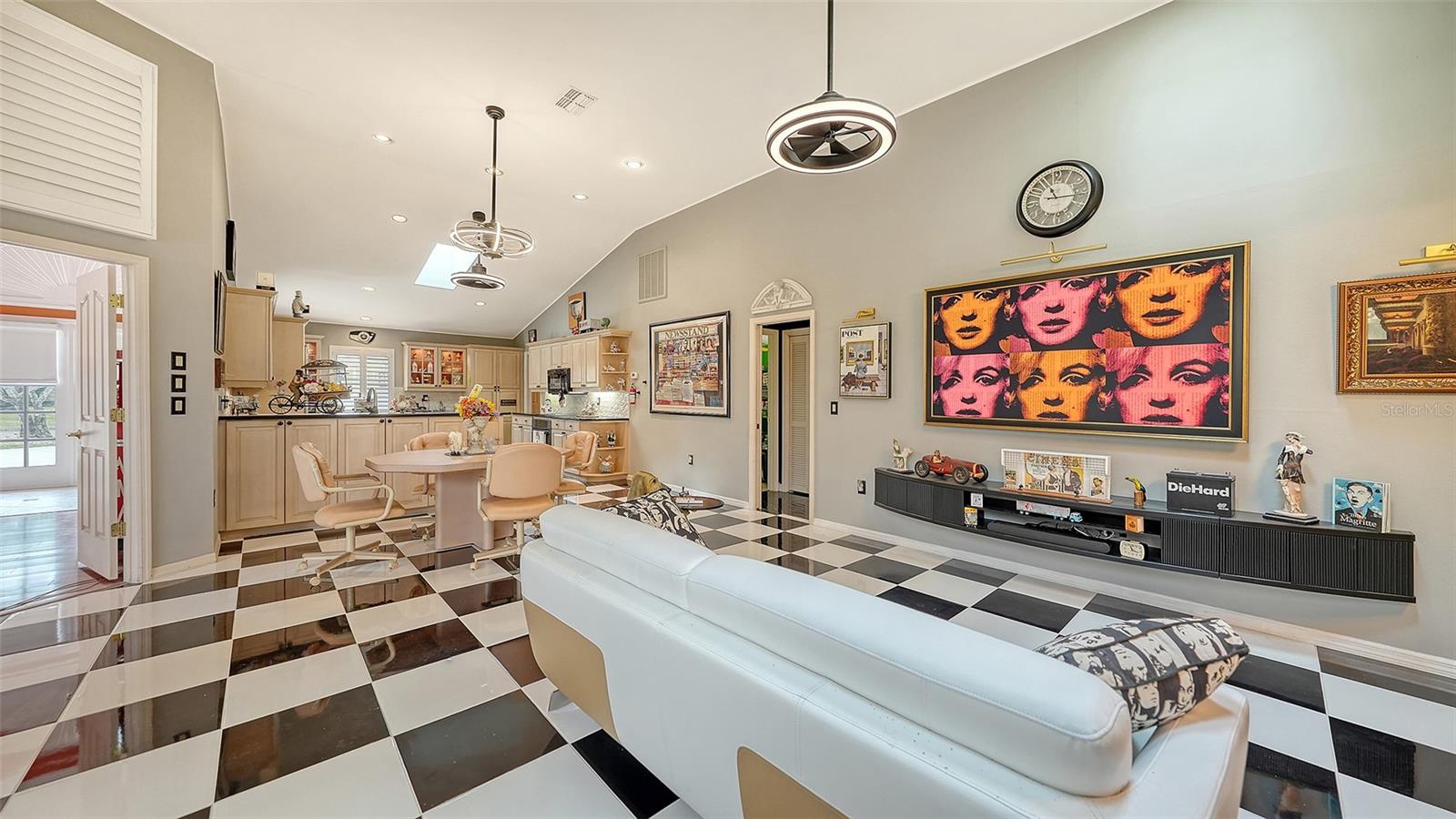 Image 11 of 66 For 7421 Weeping Willow Boulevard