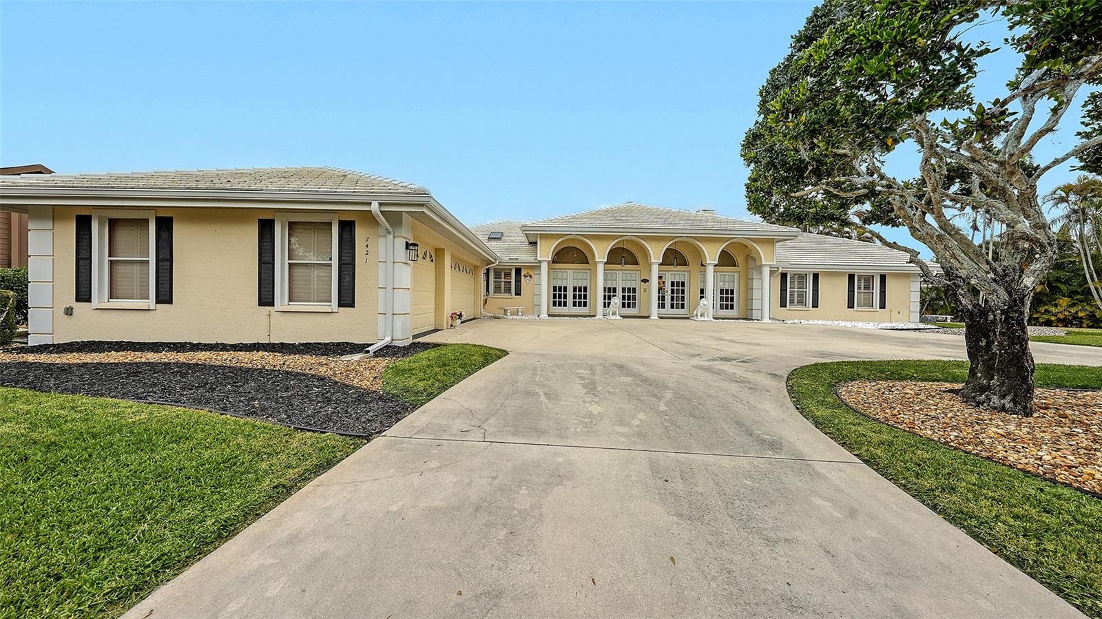 Image 6 of 66 For 7421 Weeping Willow Boulevard