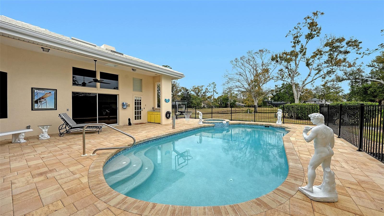 Image 61 of 66 For 7421 Weeping Willow Boulevard