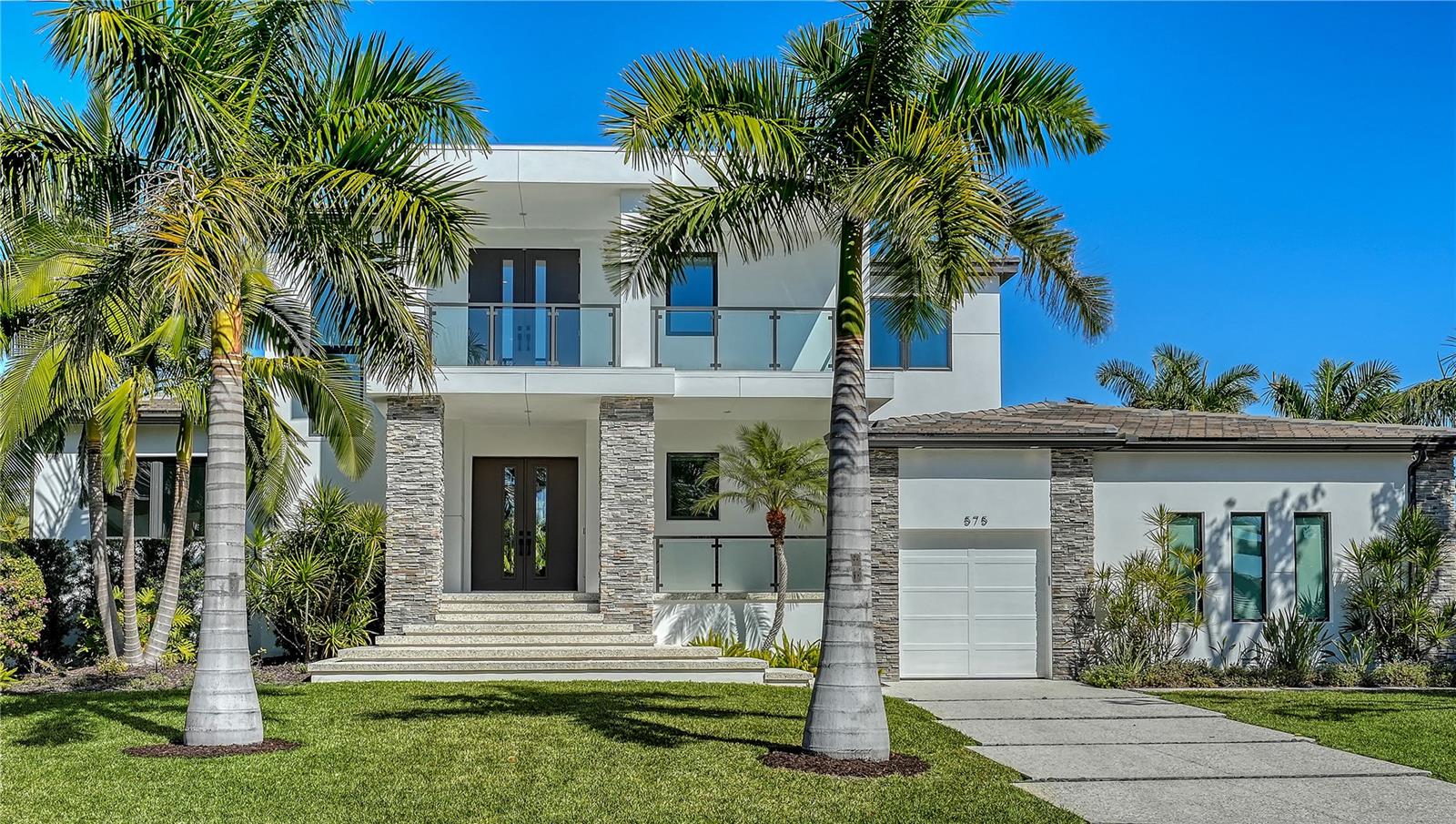 Image 4 of 50 For 575 Spoonbill Drive