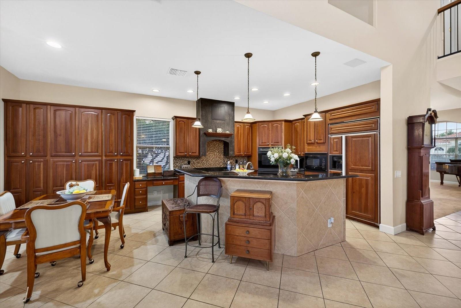 Image 22 of 50 For 5510 Longboat Boulevard