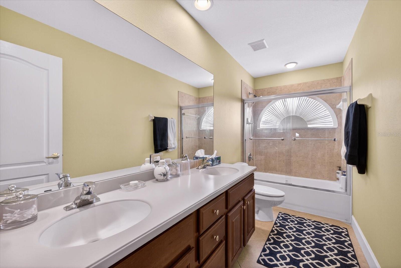 Image 45 of 50 For 5510 Longboat Boulevard