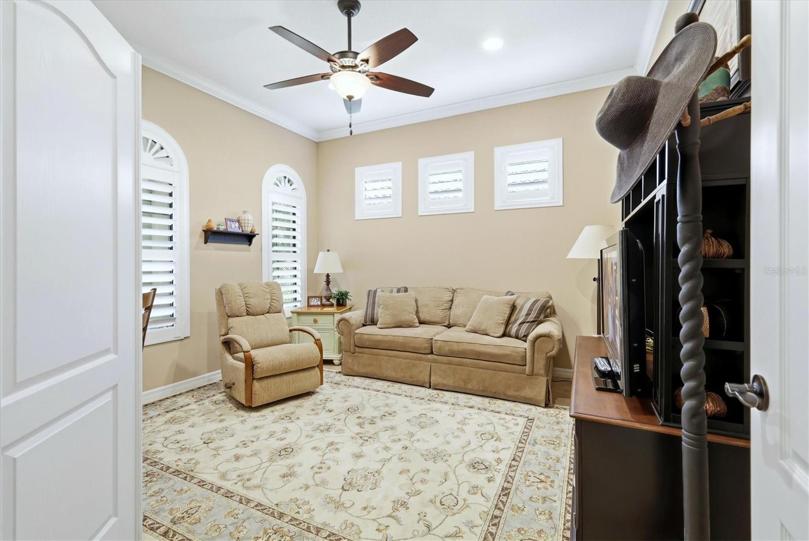 Image 11 of 86 For 7123 Westhill Court