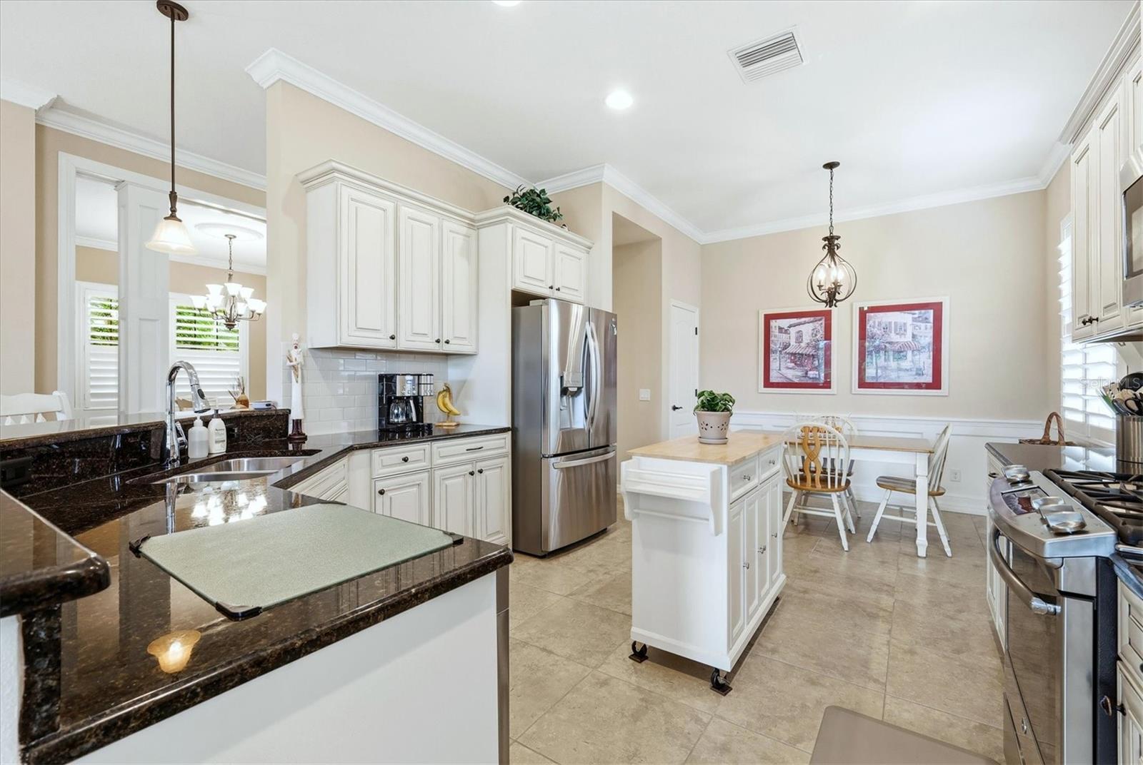 Image 27 of 86 For 7123 Westhill Court