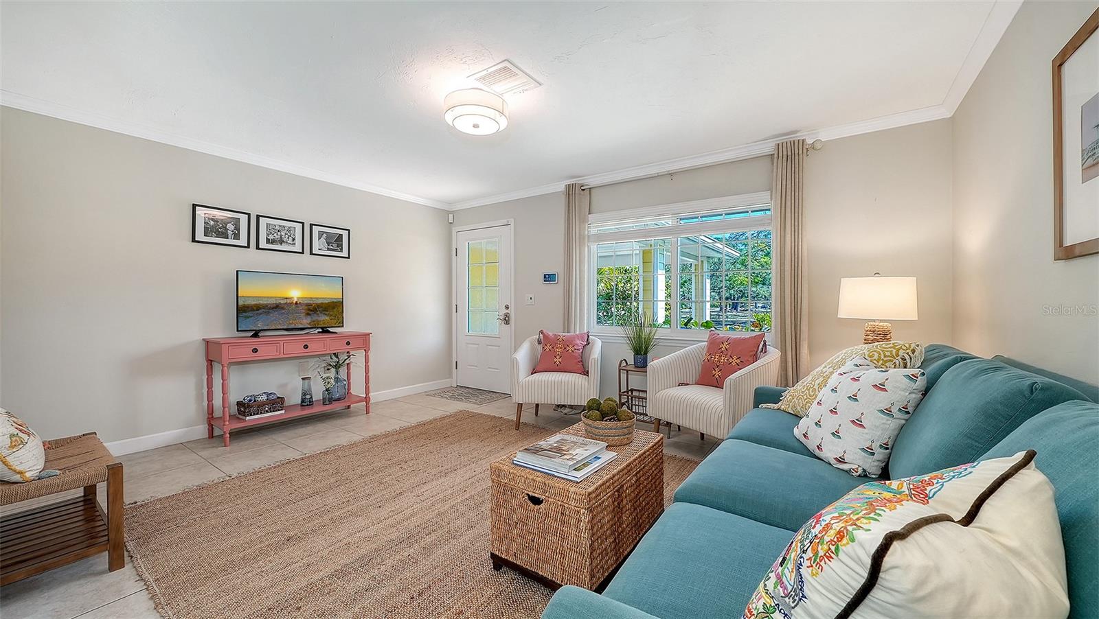 Image 23 of 58 For 454 Palmetto Court